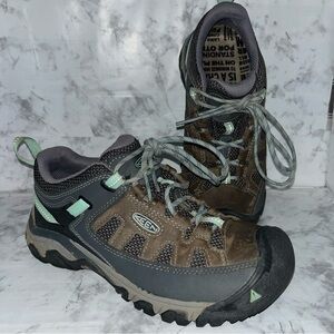 KEEN Targhee Vent Women's US 7.5 Low Top Athletic Hiking Trail Shoes Gray